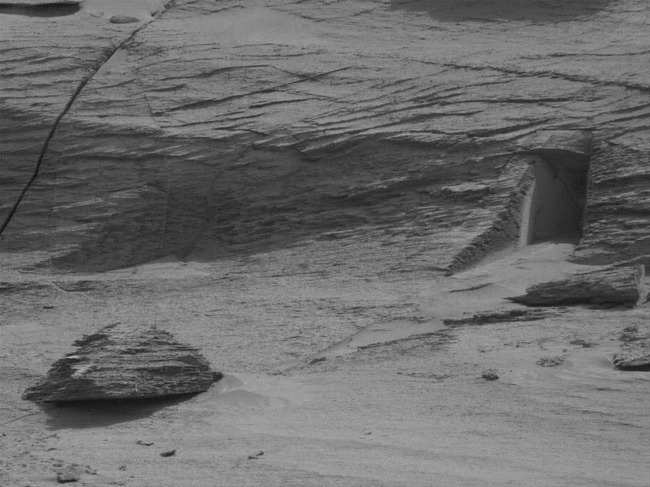 Last week, the Curiosity rover took a photo which appeared to show a doorway carved into the rock.