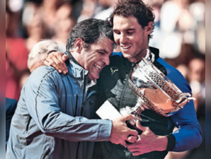 Toni Nadal (L) stepped down as Rafa Nadal’s coach in 2017