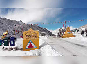 Leh, Jan 06 (ANI): Border Roads Organisation (BRO) use a machine to clear a snow...