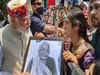 PM Modi accepts painting of his mother from a girl in Shimla