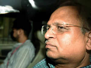 BJP and AAP engage in war of words over Satyendar Jain