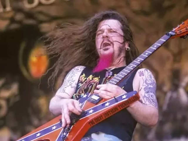 Dimebag Darrell. Diamond Darrell. Darrell Lance Abbott. An American Musician and Songwriter v.7