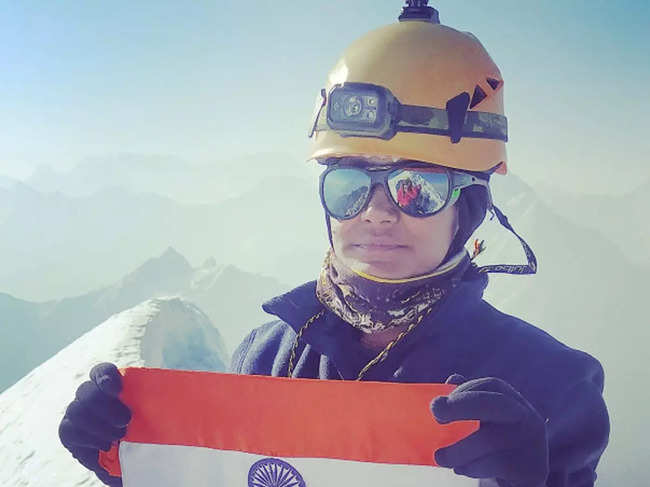 16 days after climbing Mount Everest, Savita Kanswal ​scaled the world's fifth-highest peak mount Makalu.​