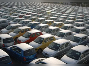 Automakers in India report wholesale dispatches from factories and not retail sales to customers. Registration numbers are hence used as a proxy for retail sales.