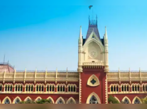 Calcutta HC directs CBI to interrogate West Bengal minister for appointment of daughter as teacher