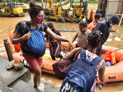 ​Vehicles stuck on the roads