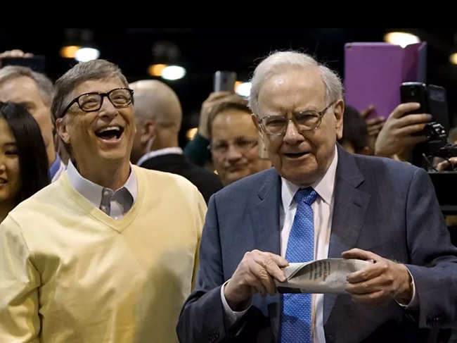 Bill Gates often turns to Warren Buffett for advice and not just in business. (Image: www.gatesnotes.com)