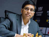 rameshbabu praggnanandhaa: Grandmaster Rameshbabu Praggnanandhaa makes  India proud: Anand Mahindra, Snapdeal boss Kunal Bahl laud chess prodigy -  The Economic Times