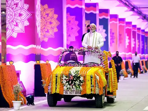 ​Modi congratulates people