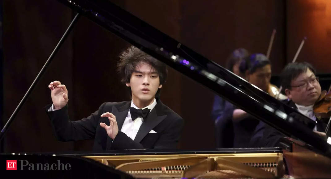 Yunshan Lim Korea Selatan berusia 18 tahun menjadi pianis termuda yang memenangkan Kompetisi Fan Caliburn ke-16