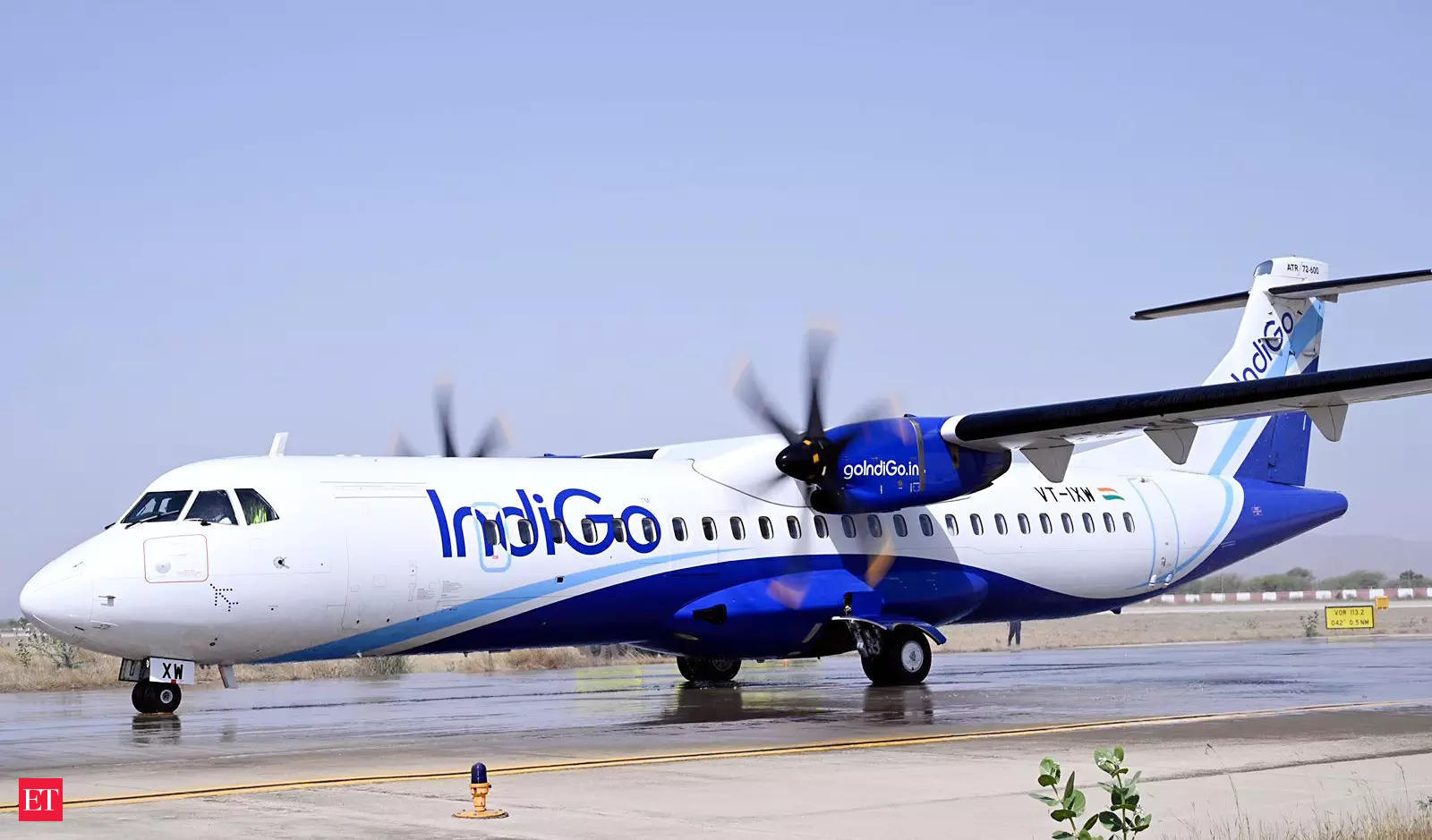 indigo: Parent calls out IndiGo in tweet for refusing to serve food to  six-year-old kid - The Economic Times