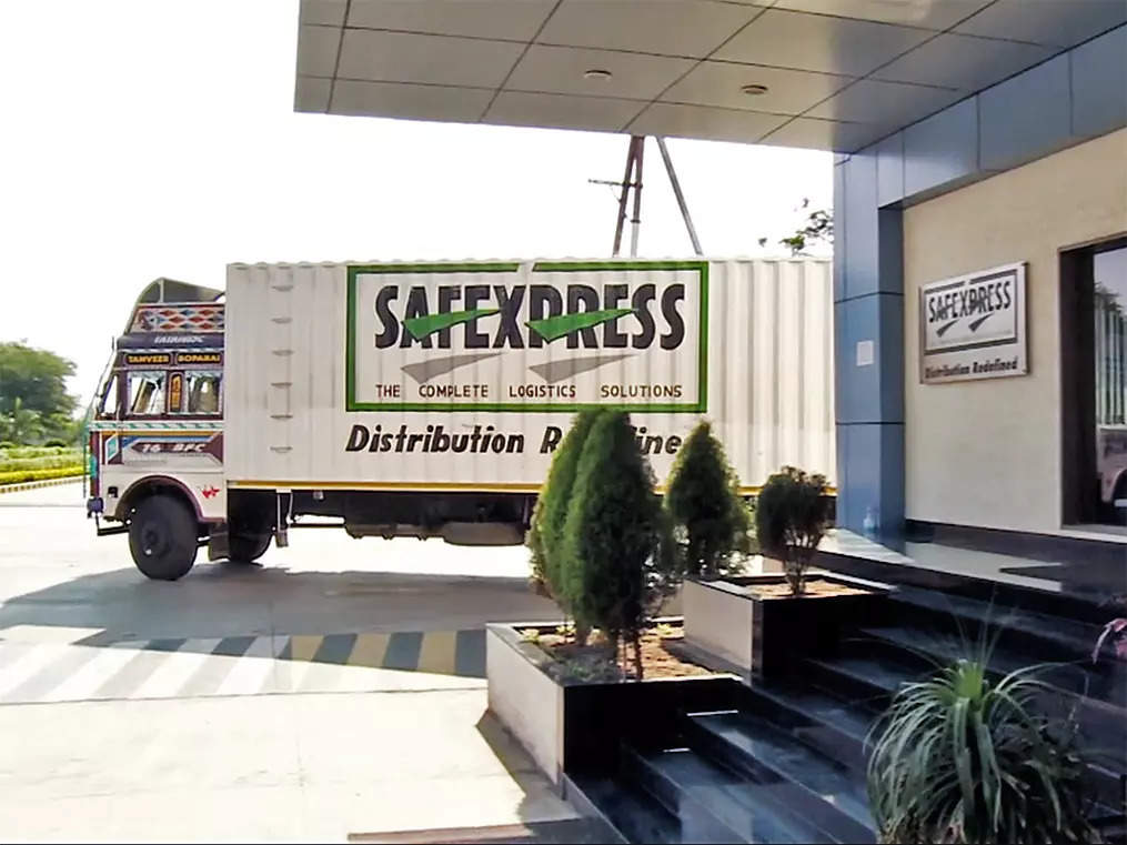 Brand building in a box: decoding Safexpress’s dorm-to-doorstep delivery for graduating students