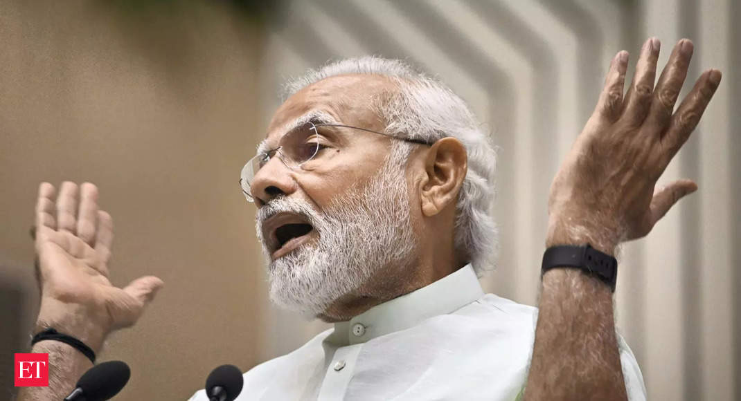 Modi exhorts exporters to achieve long-term targets