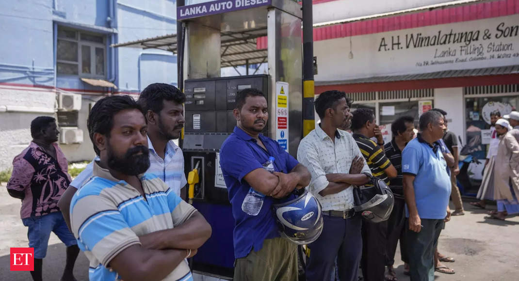 Crisis-hit Sri Lanka just days away from running out of fuel thumbnail