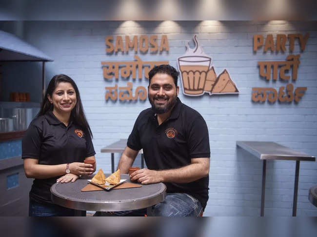 Founders-Picture---Samosa-P
