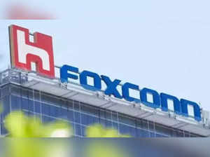 Foxconn chief, Vedanta chip business head talk of new plant