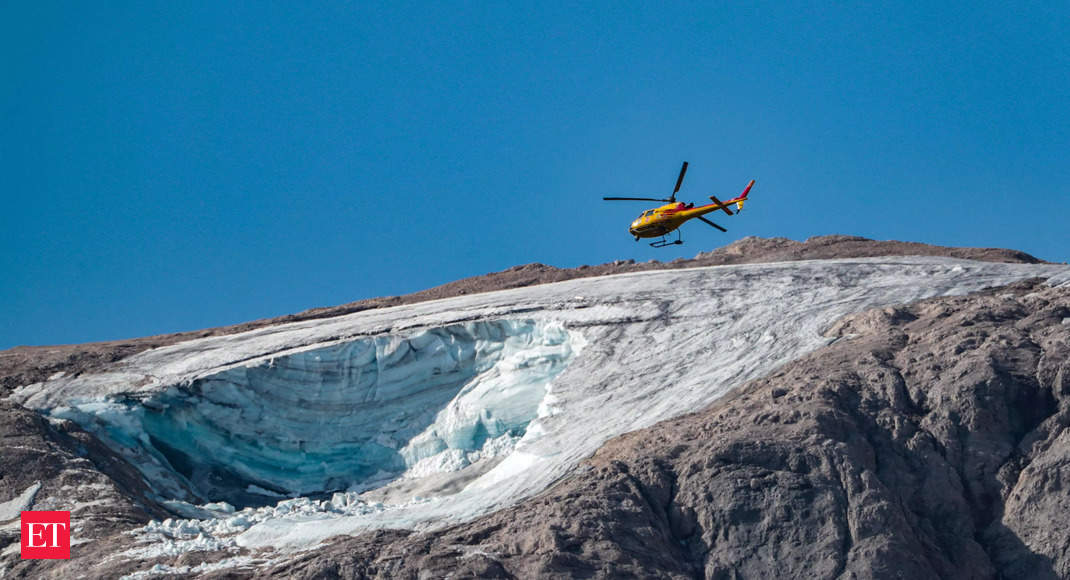 Poche possibilità di trovare sopravvissuti dopo il crollo del ghiacciaio in Italia