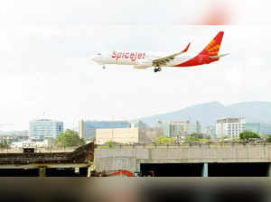 SpiceJet Delhi-Dubai flight lands in Karachi following snag.