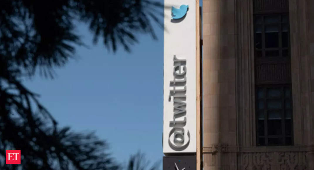 Twitter battles India for social media content