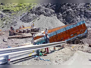 Jammu-Srinagar highway closed for traffic due to landslides