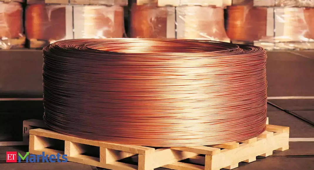 Copper retreats as China COVID worries dampen stimulus hopes