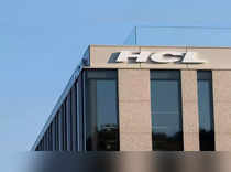 HCL falls on first-qtr profit miss, disappointing margin outlook