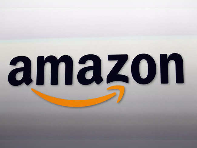 2 Black executives leave Amazon amid changes in leadership
