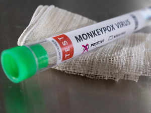 monkeypox-new--R