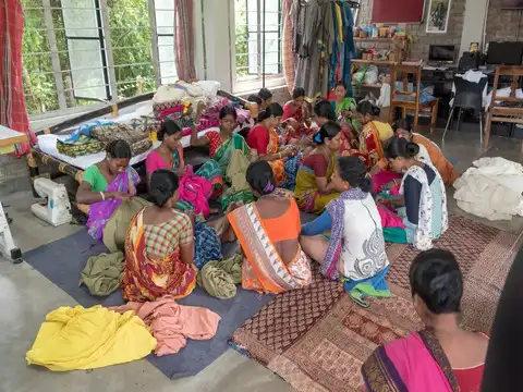 ​Helps rural women entrepreneurs