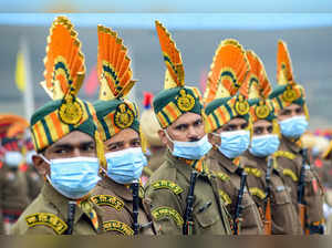 Jalandhar: Indo-Tibetan Border Police (ITBP) contingent march during full dress ...