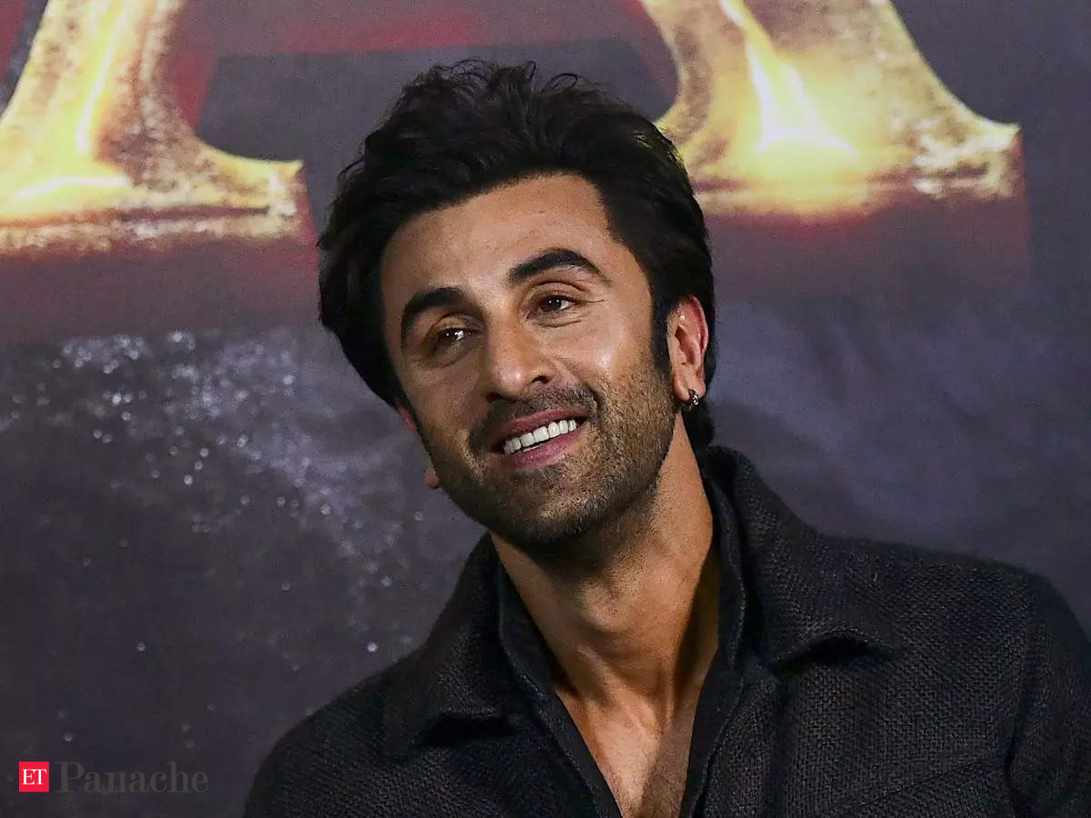 Ranbir Kapoor News: Ranbir Kapoor says he was 'obsessed' with Sanjay Dutt  since childhood - The Economic Times
