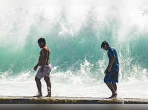 Hawaii waves