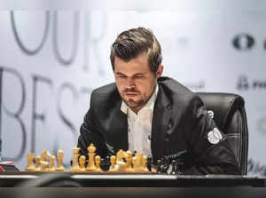World Chess Champion Magnus Carlsen decides not to defend his title.