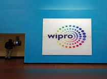 Wipro Net Falls 21%, Revenue Up 18%