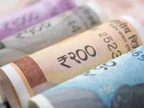 Rupee unlikely to get any tailwind this fiscal, says report