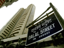 Are FIIs taking a U-turn? 3 factors luring foreign investors back to Dalal Street