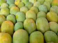 mango: A heat wave's lamented victim: The mango, India's king of fruits -  The Economic Times