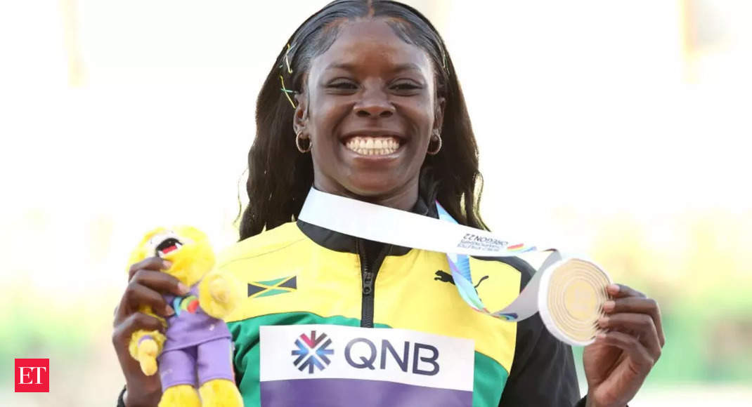 Jamaica’s Shericka Jackson celebrates 200 win at worlds after Tokyo heartache