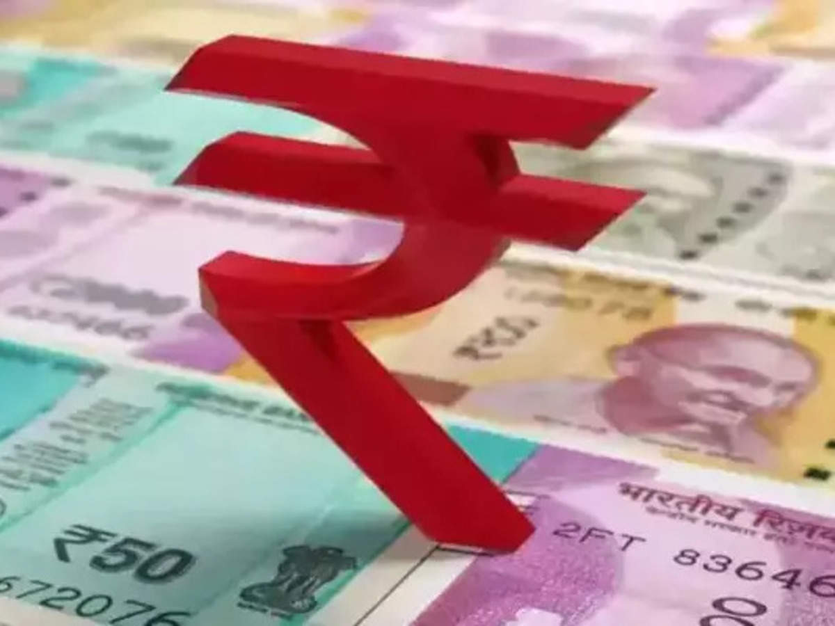 rupee falls 10 paise to close at 79.94 against dollar