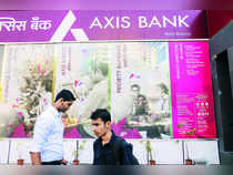 Axis Bank Beats Estimates, Q1 Net Profit Surges 91%
