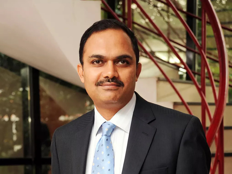 HDFC MF’s Prashant Jain ran with the value hounds, dodged the momentum wolves