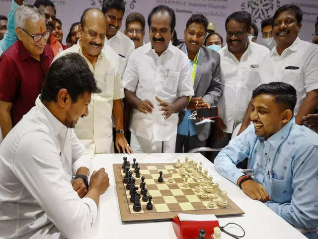 Chennai, Tamil Nadu, India. 30th July, 2022. An international chess player  thinks before making the next move during the second round of the 44th Chess  Olympiad in Chennai. (Credit Image: © Sri