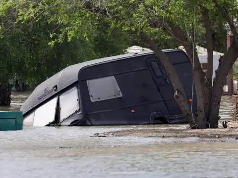 ​Cars float under water