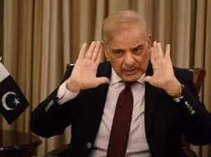 Pakistan PM Shehbaz urges Imran Khan to sue Financial Times for its report on his political rise