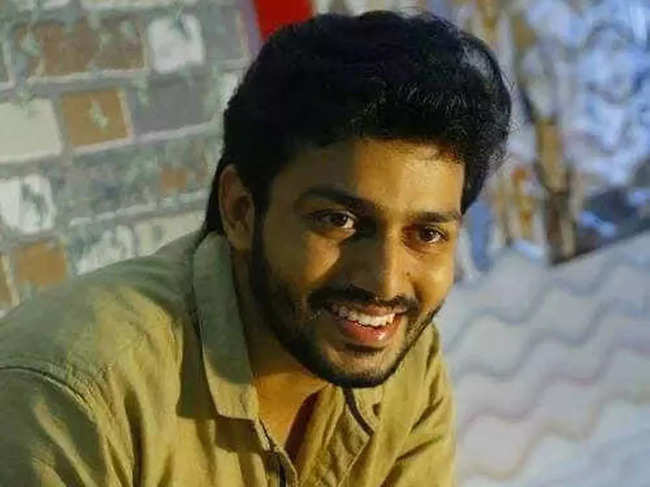 Malayalam actor Sharath Chandran found dead in Kakkad residence, suicide note found