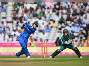 CWG: India beat Pakistan by 8 wickets in rain-hit T20