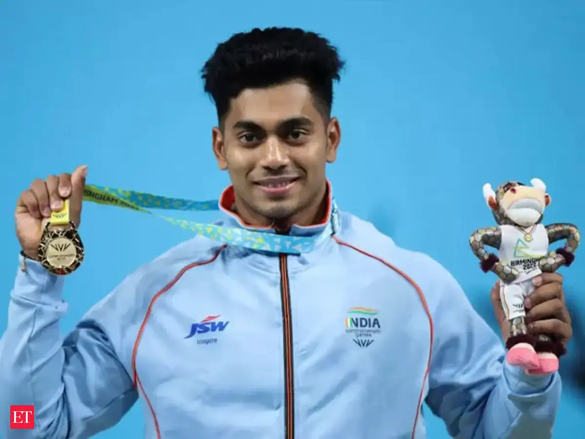 Achinta Sheuli: CWG 2022: Weightlifter Achinta Sheuli bags India's ...