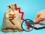 How to negate impact of falling rupee on investments