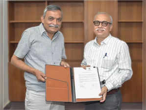 Prof Ashok Banerjee assumes charge as new director, IIM Udaipur.