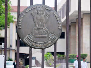 Delhi High Court said on Tuesday media should self-regulate and carry criticism that is just and fair